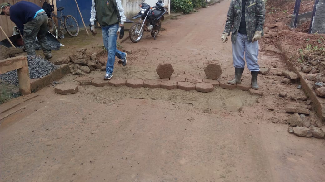 Você está visualizando atualmente PREFEITURA DE BOCAINA DE MINAS RECUPERA A PONTE DA ARIMATÉIA